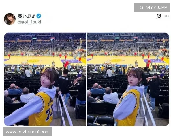 日本女星晒身穿东契奇球衣照热力四射引热议昨日湖人主场观战画面曝光